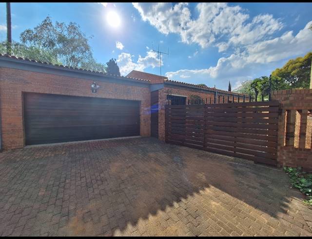 4 BEDROOM HOUSE FOR SALE IN VANDERBIJLPARK SE 3